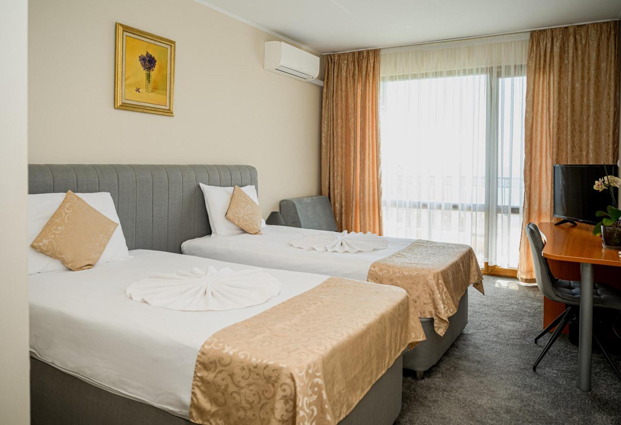 Paradise Hotel & Relax Center Pomorie Exteriér fotografie