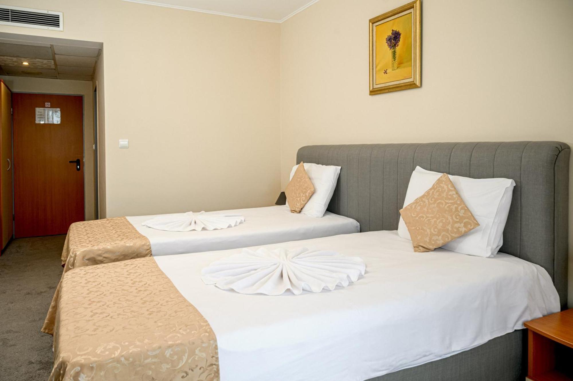 Paradise Hotel & Relax Center Pomorie Exteriér fotografie